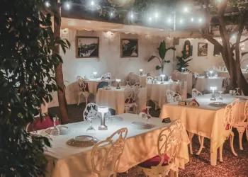 Romantik Akşam Yemeği