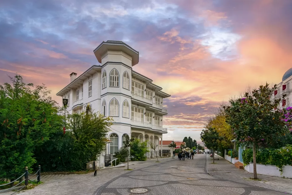 büyükada gezilecek yerler